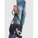 Torebka CALVIN KLEIN JEANS Camera Bag K60K606854 BDS
