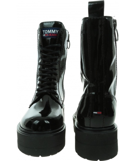 Czarne Glany Botki TOMMY JEANS Patent Lace Up Flat EN0EN01539 BDS