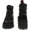 Śniegowce TOMMY HILFIGER Laced Outdoor Boot FW0FW06610 BDS