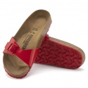 Klapki BIRKENSTOCK Madrid BF Patent 1024060 Cherry