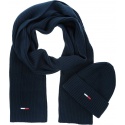 Zestaw Szalik Czapka Zimowa TOMMY JEANS Tjm Flag Beanie & Scraf AM0AM11677