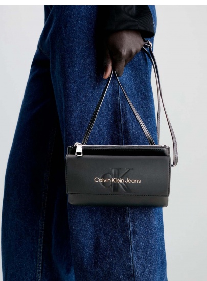 Torebka Listonoszka CALVIN KLEIN JEANS Sculpted Ew Flap Xbody