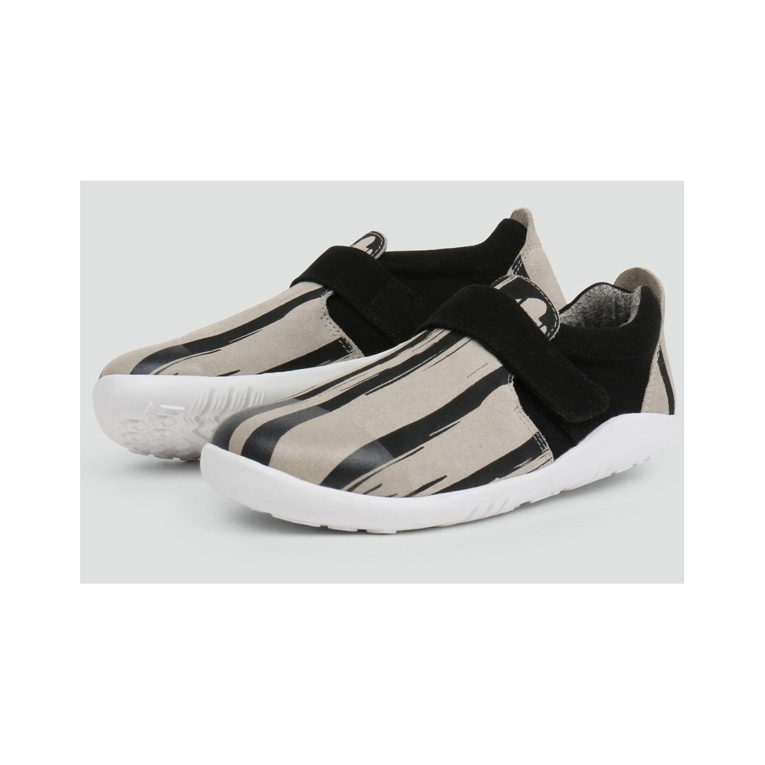 BUTY BOBUX 832710 AKTIV PAINT SHOE BLACK NATURAL