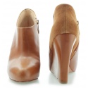 BOTKI GUESS DAWSYN SHOOTIE ANKLE BOOT COGNAC