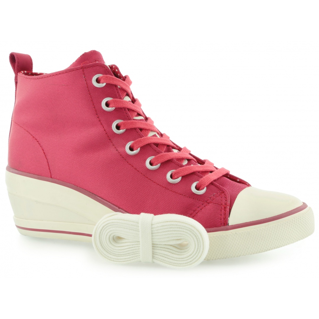 TRAMPKI GUESS FABIELLE2 ACTIVE WOMAN FABRIC FUXIA