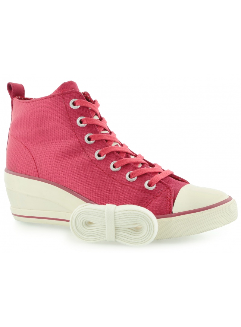 TRAMPKI GUESS FABIELLE2 ACTIVE WOMAN FABRIC FUXIA