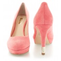 CZÓŁENKA GUESS EARLI DECOLLETE PUMP SUEDE