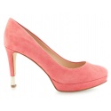 CZÓŁENKA GUESS EARLI DECOLLETE PUMP SUEDE