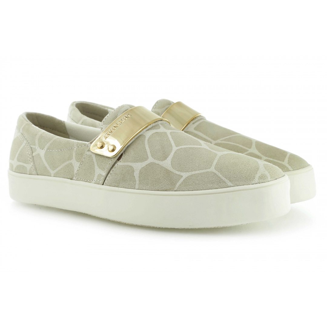 TRAMPKI ARMANI JEANS C55D1