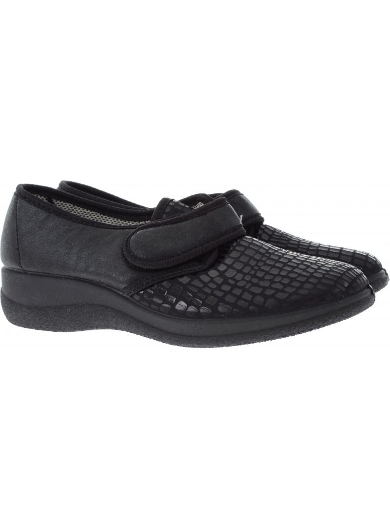 PÓŁBUTY NA RZEPY COMFORT SHOES 4218 - Półbuty