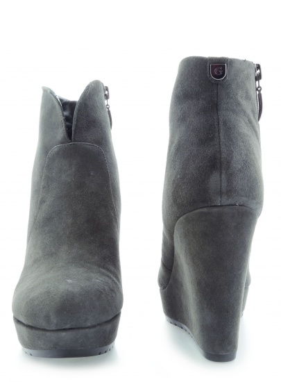 SZARE BOTKI GUESS VARONA SHOOTIE ANKLE BOOT SMOKE - Botki