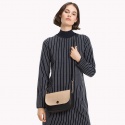 TOREBKA TOMMY HILFIGER AW0AW05637 905