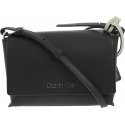 TOREBKA CALVIN KLEIN TACK MED FLAP CROSSBODY K60K604818 001 -