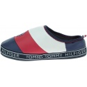 GRANATOWE KAPCIE TOMMY HILFIGER Downslipper Patch FM0FM02005