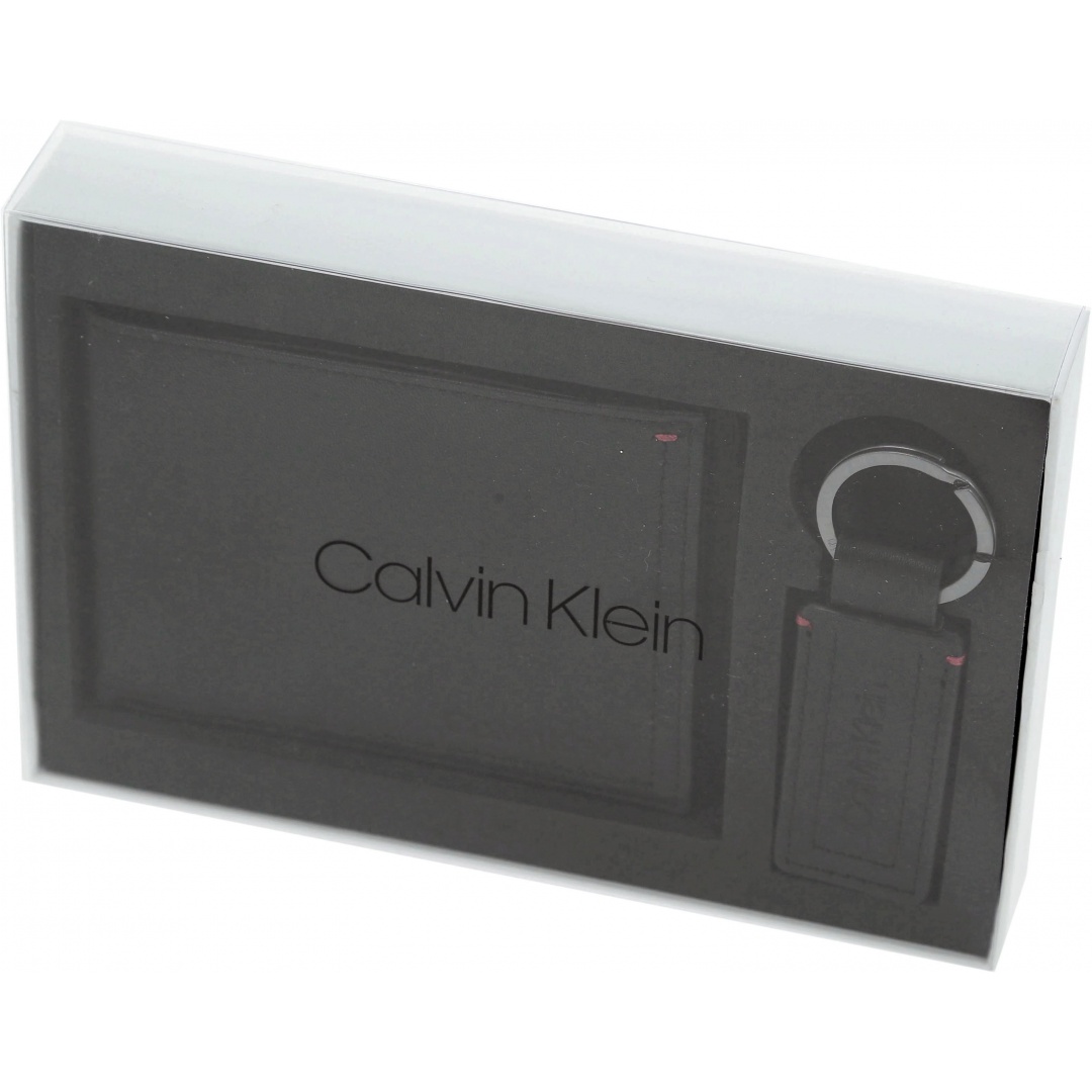ZESTAW CALVIN KLEIN SMOOTH ESSENTIAL GIFTBOX K50K504261 001 -
