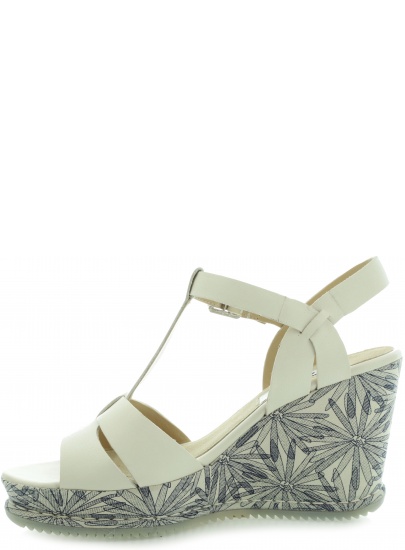 SANDAŁY CLARKS Adesha River White Leather CL26123227 - Sandały