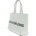 Biała Torba CALVIN KLEIN JEANS Sculpted Logo K60K605246 102 -