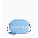 Niebieska Torebka CALVIN KLEIN Sculpted Logo Camera Bag