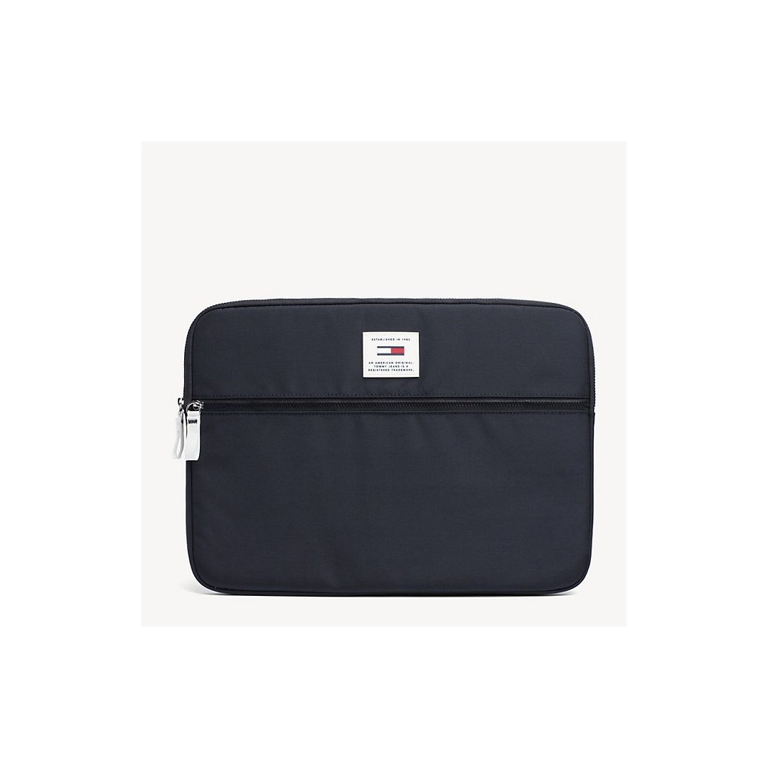 Etui na laptopa TOMMY HILFIGER Laptop Sleeve Etui AM0AM04598 002
