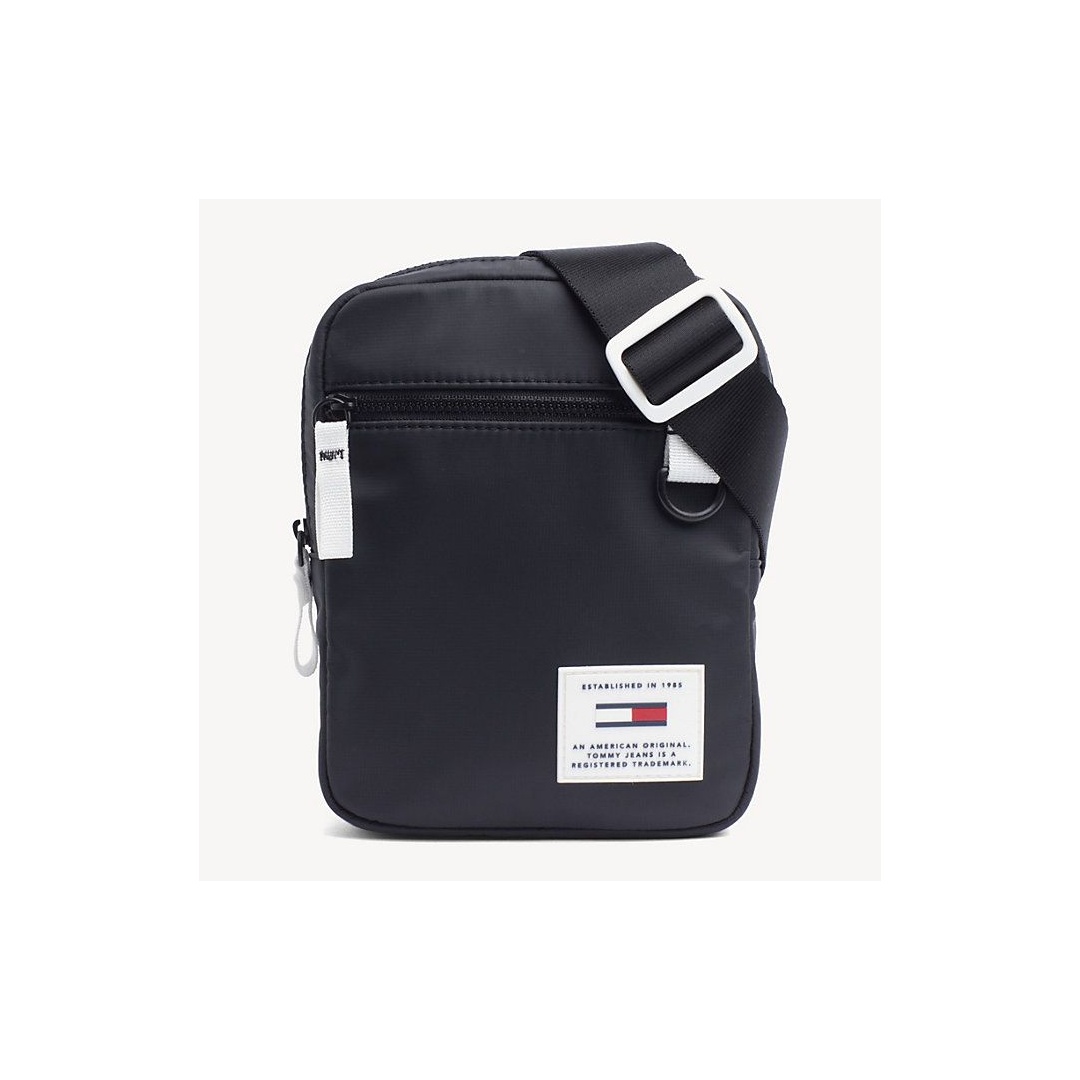 Listonoszka TOMMY HILFIGER Urban Tech Reporter AM0AM04601 002
