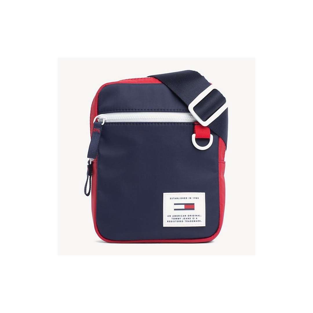 Listonoszka TOMMY HILFIGER Urban Tech Reporter AM0AM04601 901