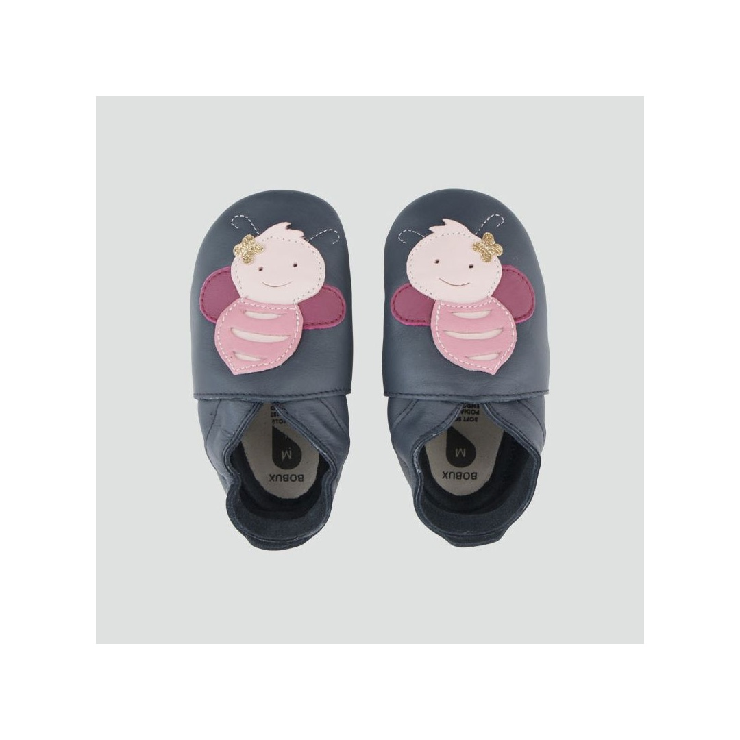 Granatowe Kapcie BOBUX 1000-017-01 NAVY BEE SOFT SOLE