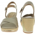 Brązowe Sandały TOMMY HILFIGER Printed Mid Wedge Sa FW0FW03933 068