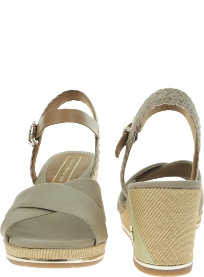 Brązowe Sandały TOMMY HILFIGER Printed Mid Wedge Sa FW0FW03933 068