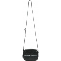 Czarna Torebka Listonoszka CALVIN KLEIN JEANS Sculpted Monogram Camera Bag