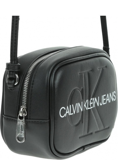 Czarna Torebka Listonoszka CALVIN KLEIN JEANS Sculpted Monogram Camera Bag
