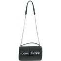 Czarna Torebka CALVIN KLEIN Sculpted Logo Ew Flap K60K605523 001