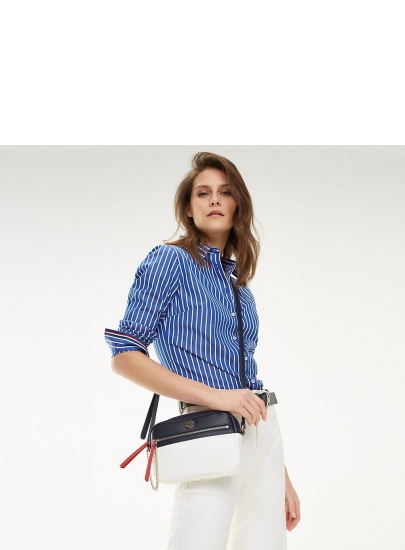 Granatowa Torebka TOMMY HILFIGER Core Nylon Crossover AW0AW06826 901