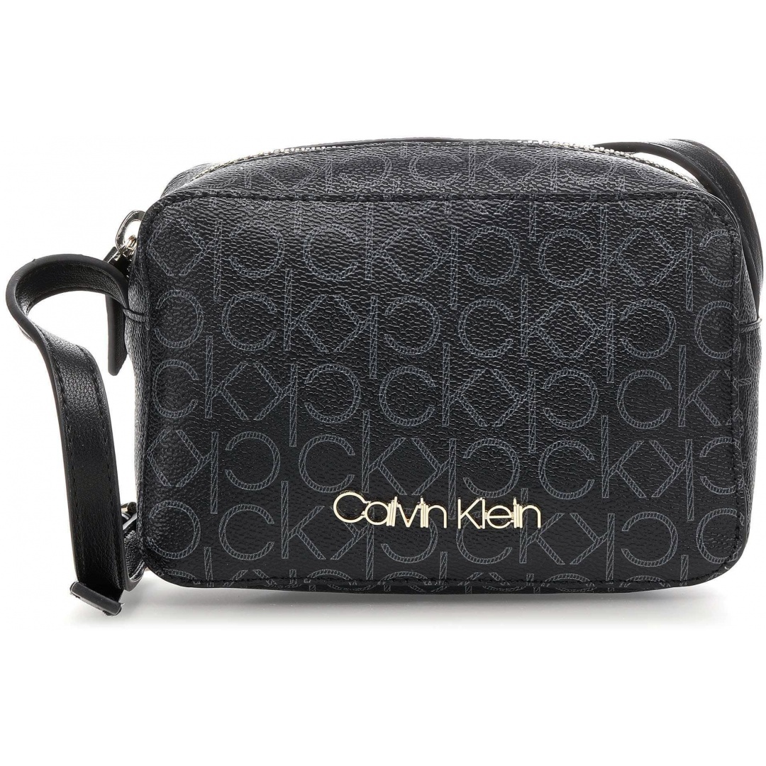 Czarna Torebka CALVIN KLEIN CK MUST F19 CAMERA K60K605868 0GJ