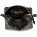 Czarna Torebka CALVIN KLEIN CK MUST F19 CAMERA K60K605868 0GJ