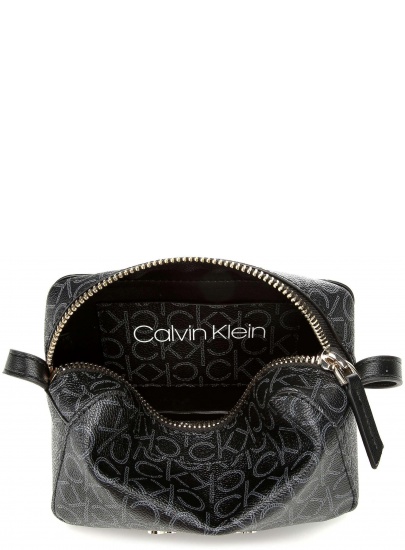 Czarna Torebka CALVIN KLEIN CK MUST F19 CAMERA K60K605868 0GJ