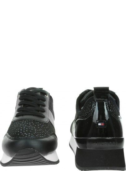 Czarne Sneakersy TOMMY HILFIGER City Iconic Knitted Sneaker FW0FW04306 990