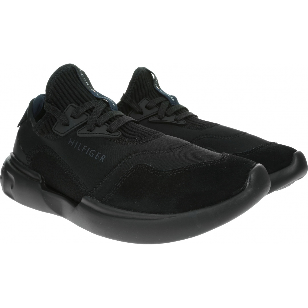 Czarne Sneakersy TOMMY HILFIGER Corporate Mix Modern Runner FM0FM02382 990