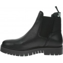 Czarne Sztyblety TOMMY HILFIGER Padded Tongue Chelsea Boot EN0EN00620 990