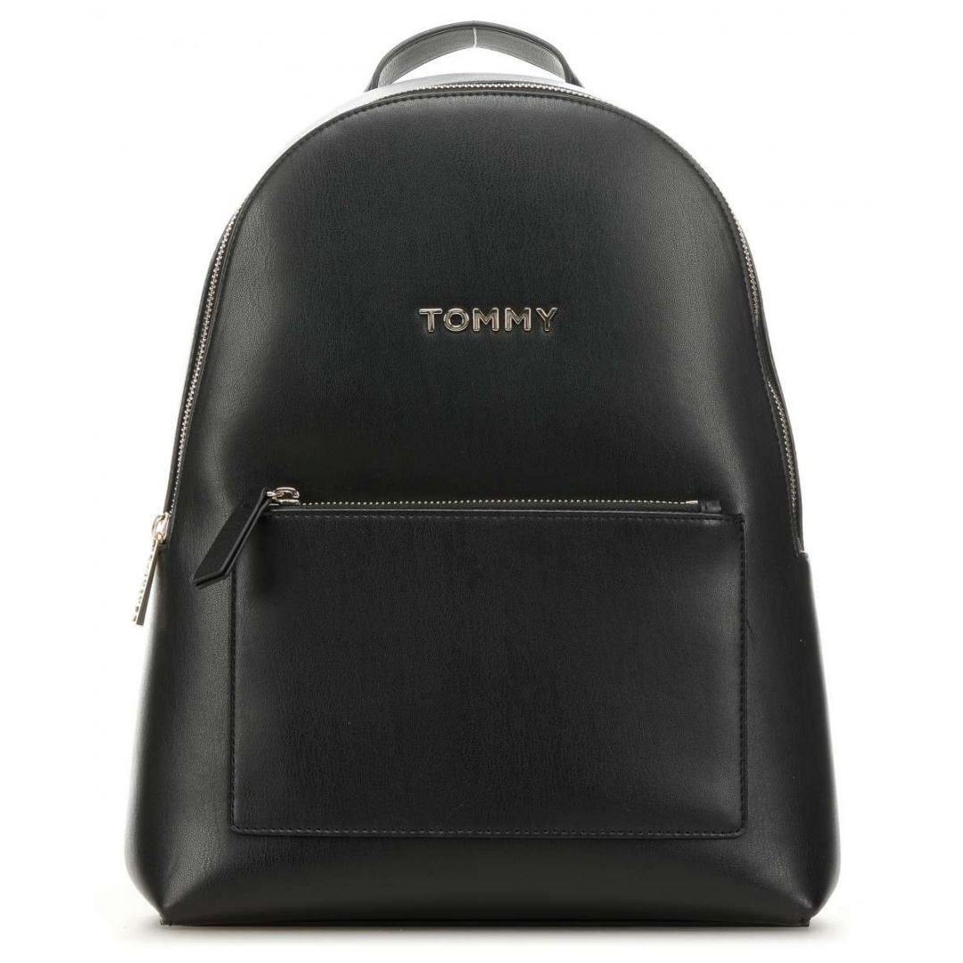 Czarny Plecak TOMMY HILFIGER Iconic Tommy Backpack Solid AW0AW07327 BDS