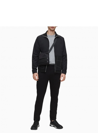Czarna Listonoszka Saszetka CALVIN KLEIN Striped Logo Mini Re Black