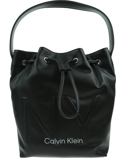 Torebka CALVIN KLEIN Ny Shaped Drawstring Md K60K606492 BAX
