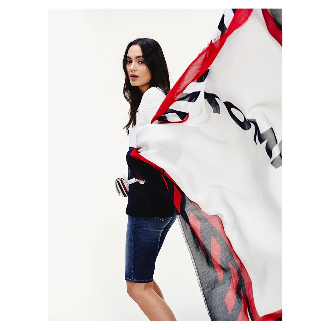 Chusta TOMMY HILFIGER Staple Square AW0AW07906 0GY