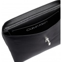 Czarna Torebka CALVIN KLEIN Re-Lock Conv Crossbody K60K606335 BAX