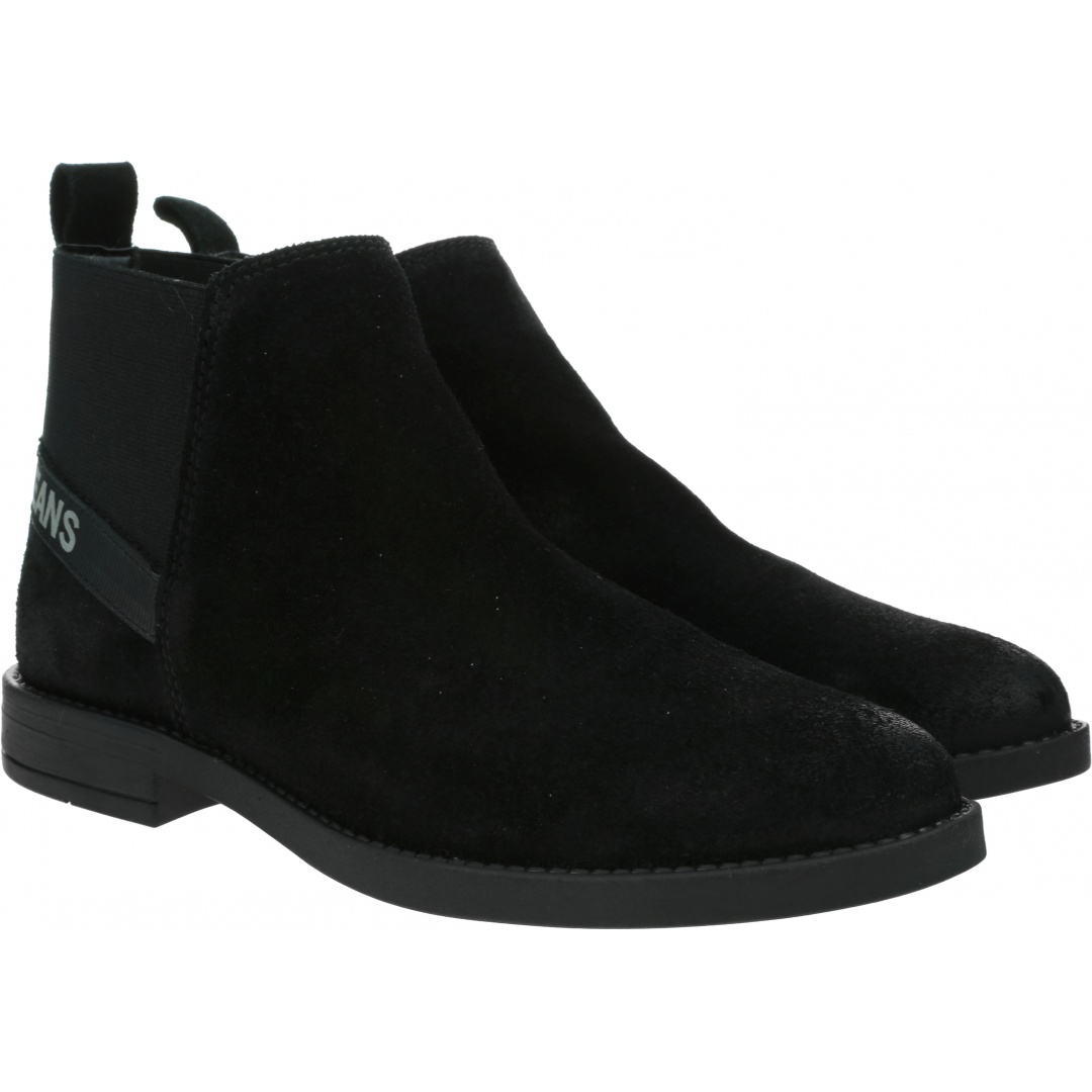 Czarne Botki TOMMY JEANS Essential Suede Chelsea Boot EN0EN01148 BDS